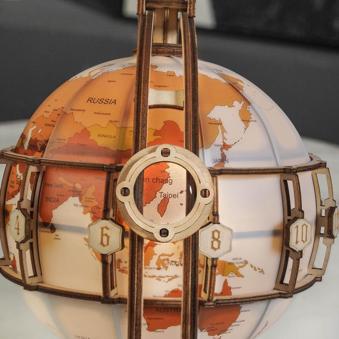 Globe Lumineux – Maquette en Bois 3D