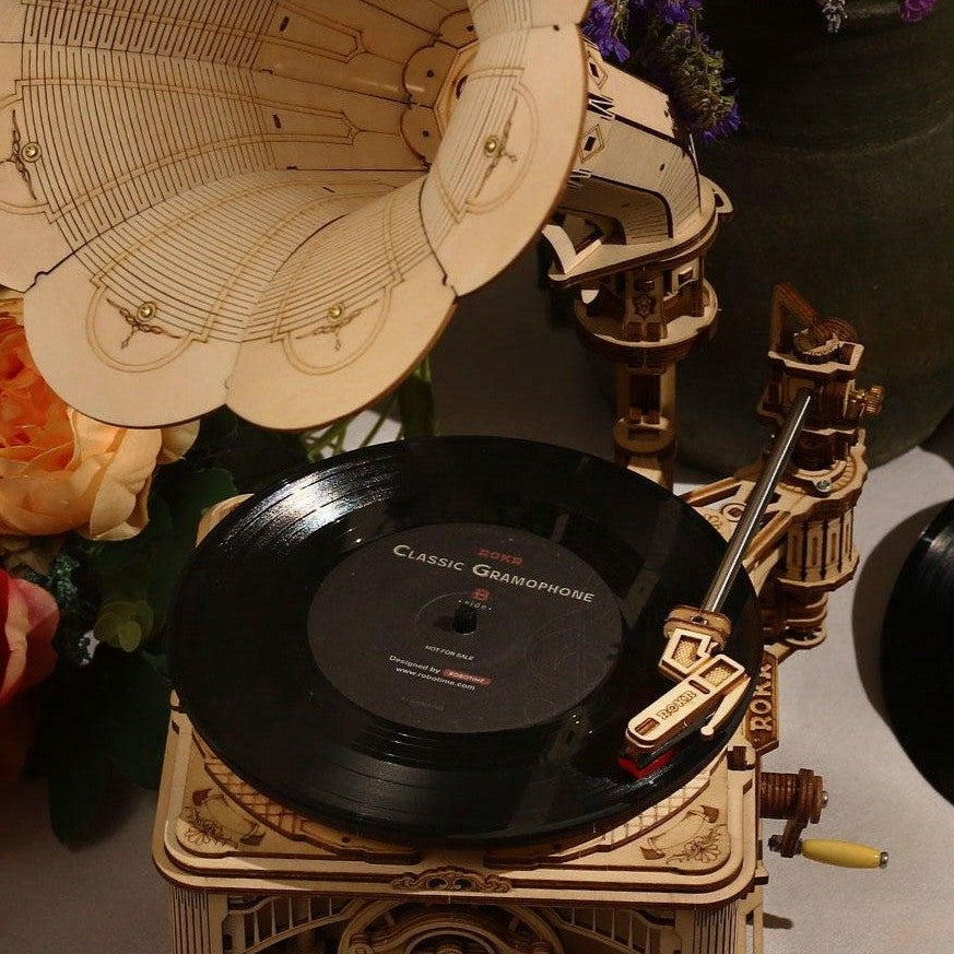 Gramophone – Maquette Réaliste en Bois 3D