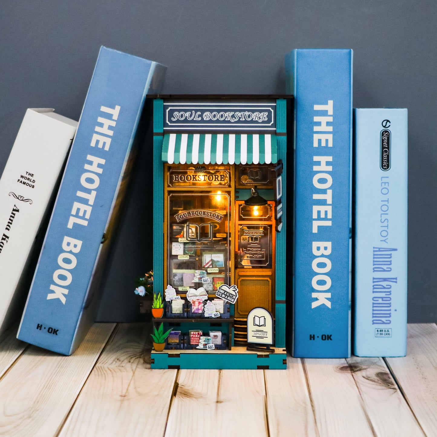 Bibliothèque Miniature Enchantée – Un Coin de Lecture Magique