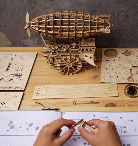 Le Dirigeable – Puzzle Mécanique en Bois 3D