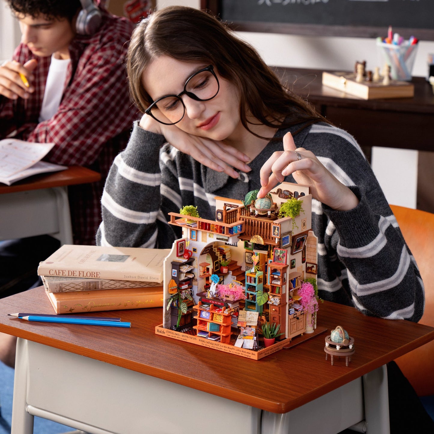 Librairie miniature DIY avec éclairage LED