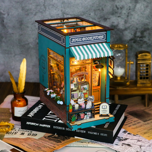 Bibliothèque Miniature Enchantée – Un Coin de Lecture Magique