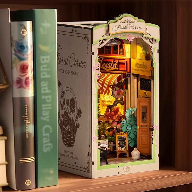 Pétales Enchantés – Serre-livre en bois 3D