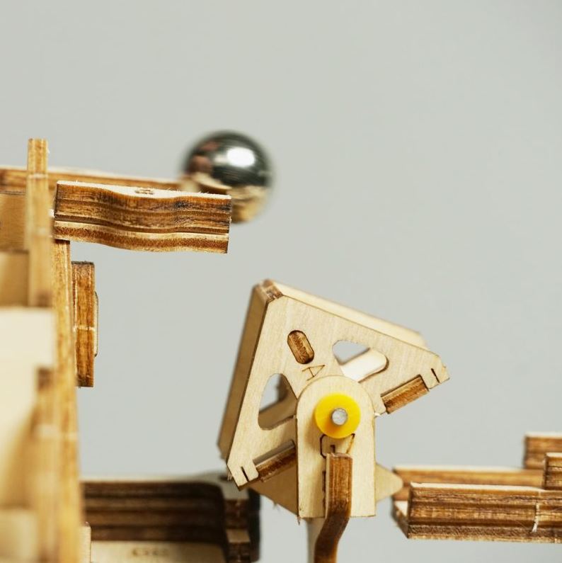 Montagnes Russes – Puzzle mécanique en bois 3D
