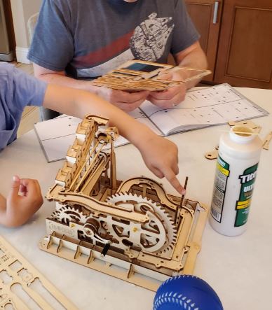 Les puzzles 3D en bois, une activité pour se ressourcer en famille -  MECAPUZZLE